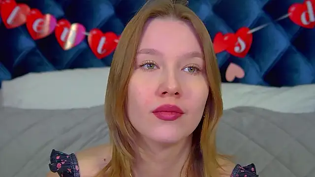 LiliLinn online show from 02/12/26, 04:56