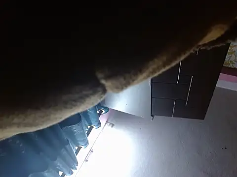 Snapshot of silky_milky chatting on 11/09/25, 09:19 silky milky online show from 11/09/25, 09:19