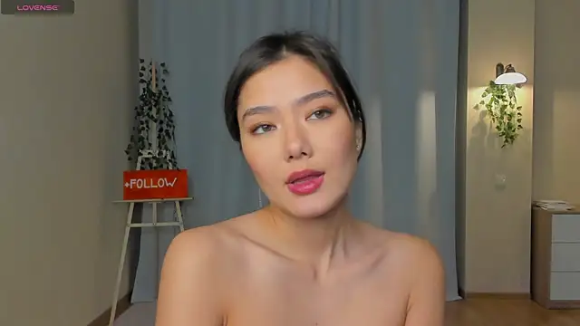 Snapshot of EmmaFisherf chatting on 02/19/25, 04:33 EmmaFisherf online show from 02/19/25, 04:33