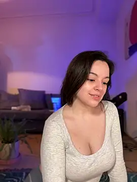 Snapshot of OohBunny chatting on 02/02/25, 04:48 OohBunny online show from 02/02/25, 04:48