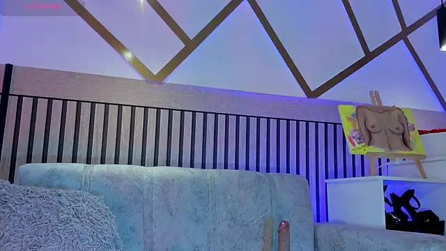 Snapshot of NinaInk chatting on 04/09/26, 11:38 NinaInk online show from 04/09/26, 11:38