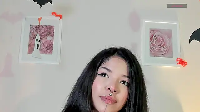 NinaInk online show from 10/21/25, 02:05