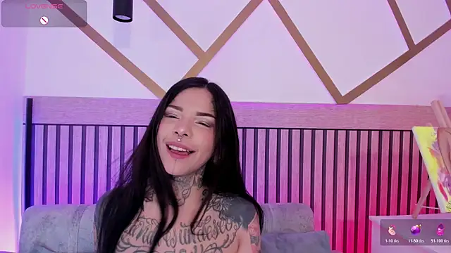 Snapshot of NinaInk chatting on 05/21/26, 12:13 NinaInk online show from 05/21/26, 12:13