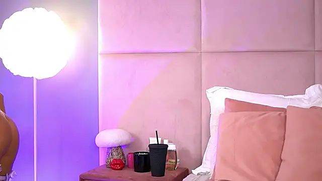 AlmaLuv online show from 01/16/26, 05:11