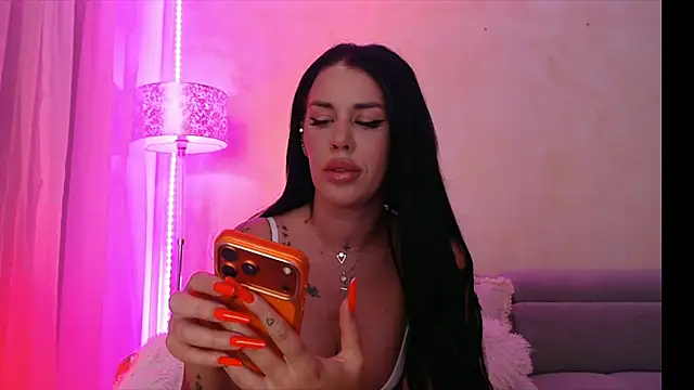 Snapshot of LaylaCruzRose chatting on 07/01/26, 06:25 LaylaCruzRose online show from 07/01/26, 06:25