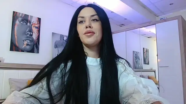 Snapshot of LaylaCruzRose chatting on 02/08/25, 06:12 LaylaCruzRose online show from 02/08/25, 06:12