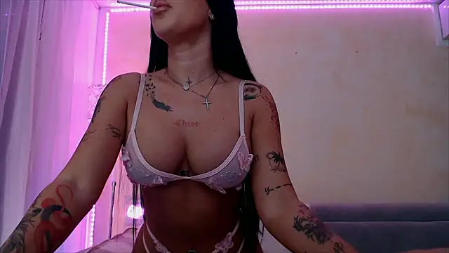 LaylaCruzRose online show from 03/18/26, 05:54