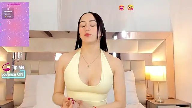 hazel ross tcw online show from 03/09/26, 01:36