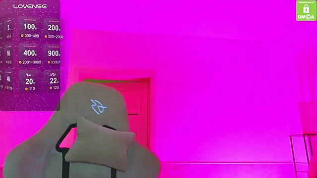 Snapshot of Katy_perry_ chatting on 11/21/25, 03:05 Katy perry online show from 11/21/25, 03:05