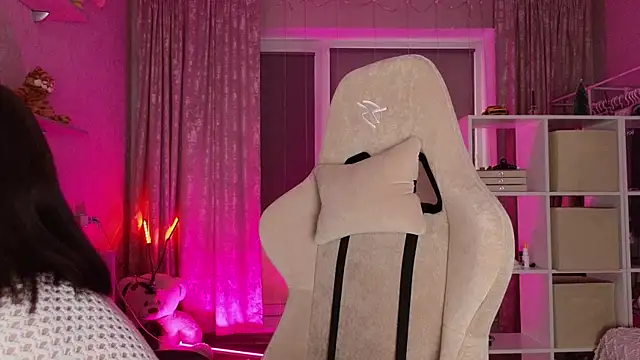 Snapshot of Katy_perry_ chatting on 03/05/25, 02:36 Katy perry online show from 03/05/25, 02:36