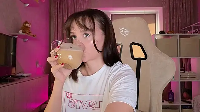 Snapshot of Katy_perry_ chatting on 03/15/25, 02:46 Katy perry online show from 03/15/25, 02:46