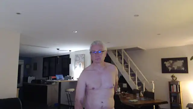 Snapshot of Goduleur69 chatting on 10/10/25, 08:20 Goduleur69 online show from 10/10/25, 08:20
