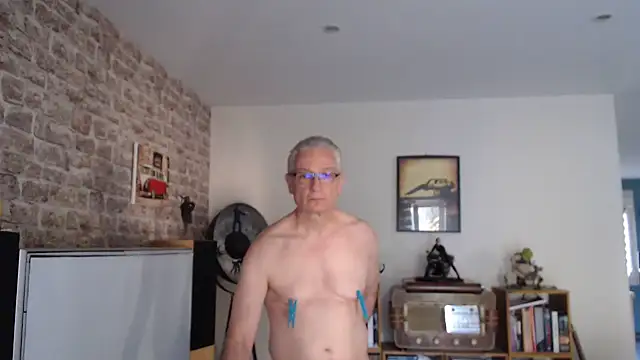 Snapshot of Goduleur69 chatting on 09/19/25, 04:33 Goduleur69 online show from 09/19/25, 04:33