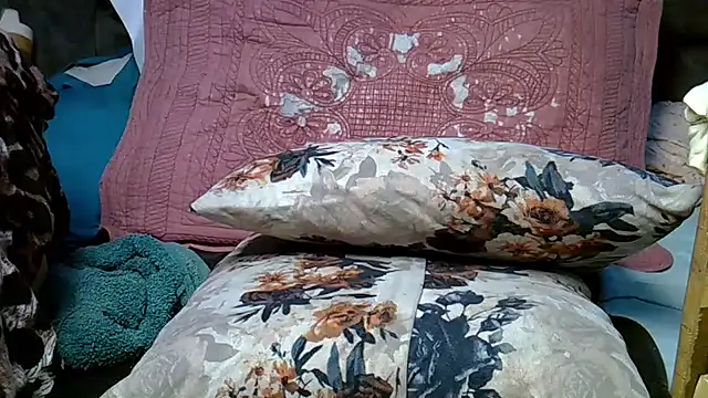 juicy candy1999 online show from 04/16/26, 02:12