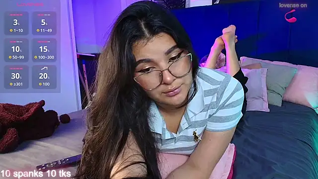 Snapshot of Tifanny_grey chatting on 09/13/25, 12:16 Tifanny grey online show from 09/13/25, 12:16