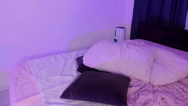 elliemintlover online show from 02/20/25, 09:53