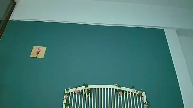 Snapshot of AlicePirs chatting on 10/13/25, 03:41 AlicePirs online show from 10/13/25, 03:41