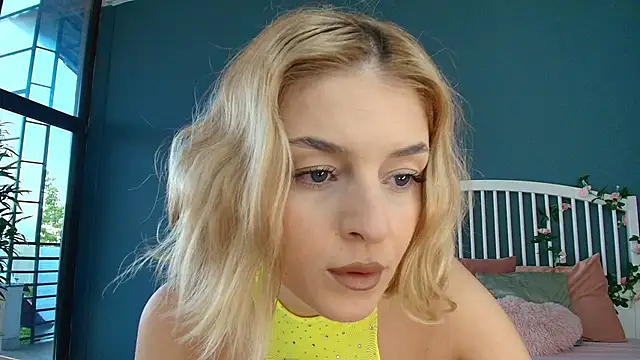 AlicePirs online show from 05/25/26, 04:01