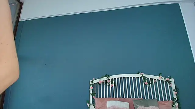AlicePirs online show from 05/03/26, 04:06