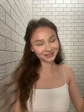 GlamourNova online show from 10/28/25, 08:52