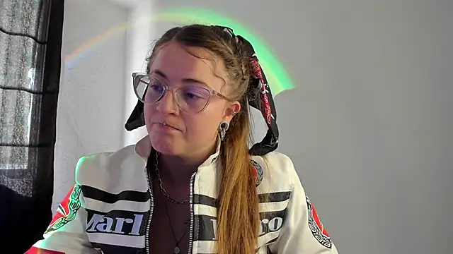 tekila   online show from 02/01/25, 07:34