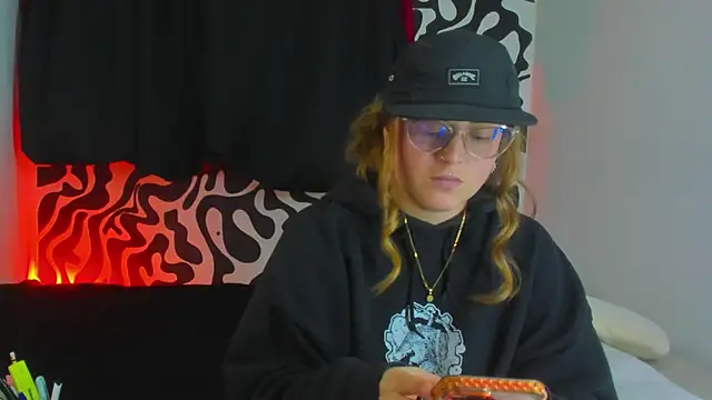 tekila   online show from 10/24/25, 10:42