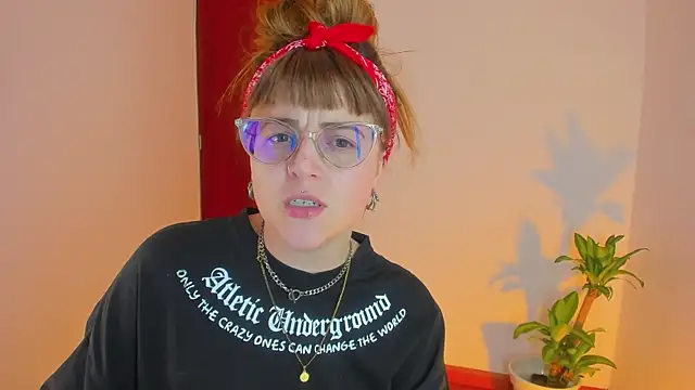 tekila   online show from 02/14/26, 12:00