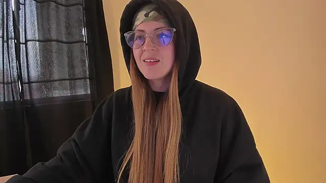 tekila   online show from 03/07/25, 08:55