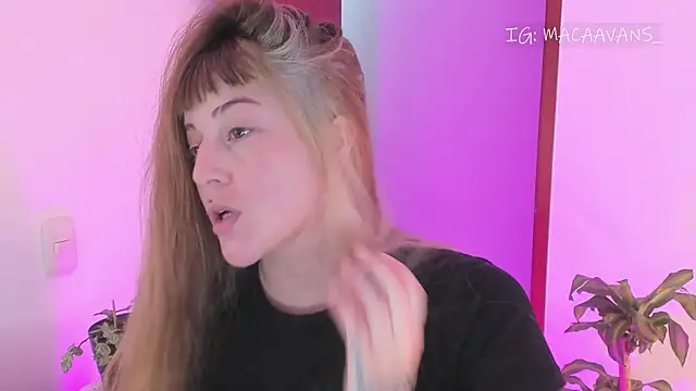 Snapshot of tekila__ chatting on 06/25/26, 12:19 tekila online show from 06/25/26, 12:19