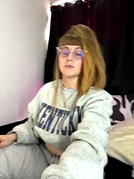 tekila   online show from 10/22/25, 06:07