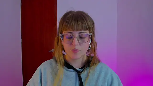 tekila   online show from 12/03/25, 03:40