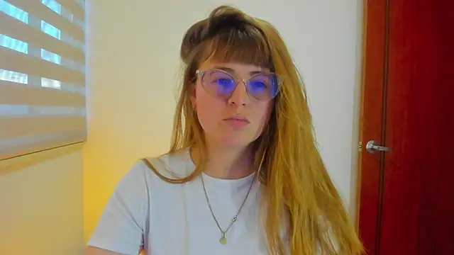 tekila   online show from 11/26/25, 10:32