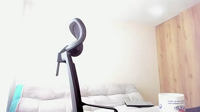 Sweetdreamses  online show from 02/13/26, 02:06