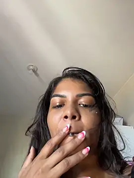 Indiazinhax online show from 04/10/26, 11:06