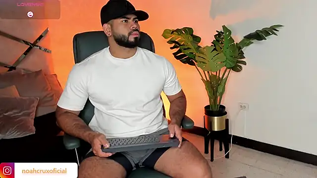 noah crux online show from 09/12/25, 12:27