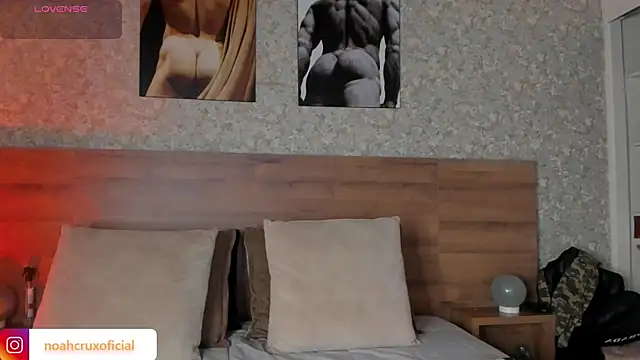 noah crux online show from 09/27/25, 08:04