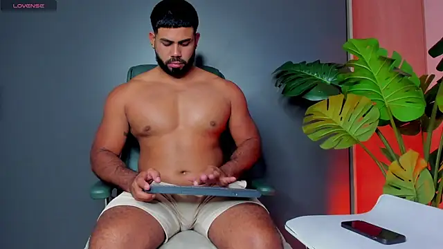 noah crux online show from 05/02/26, 02:28