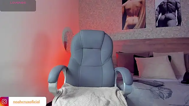 noah crux online show from 10/18/25, 11:56