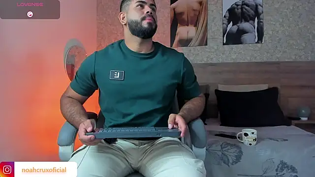 noah crux online show from 10/21/25, 11:20