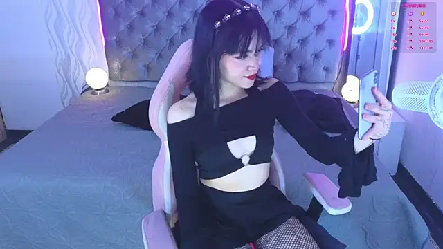 zoe arango online show from 12/11/24, 09:12