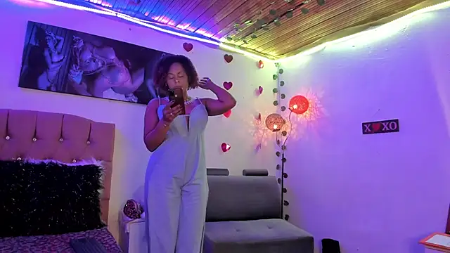 Camille rose  online show from 03/15/25, 03:27