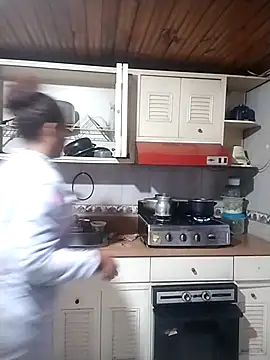 Camille rose  online show from 09/27/25, 12:11