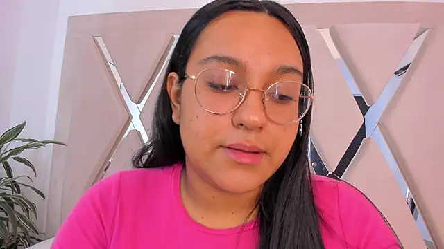 Snapshot of ellamontoya chatting on 02/28/26, 12:05 ellamontoya online show from 02/28/26, 12:05