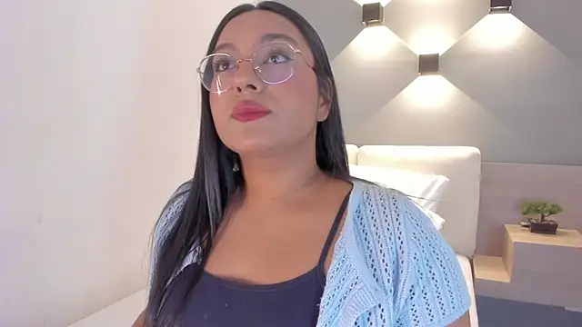 ellamontoya online show from 10/07/25, 12:17