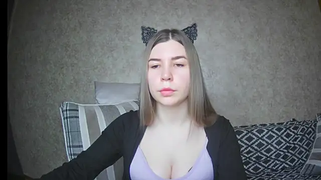 ElllaNuar online show from 02/03/25, 01:19