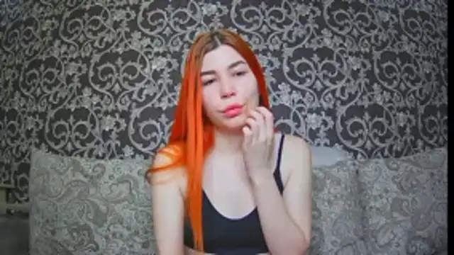 ElllaNuar online show from 10/28/25, 05:50