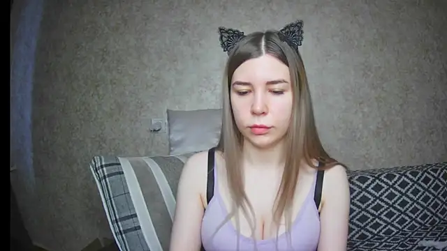 ElllaNuar online show from 02/05/25, 04:27