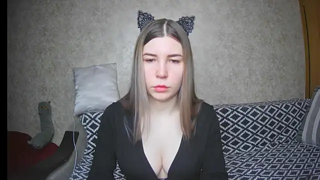 ElllaNuar online show from 02/10/25, 02:19