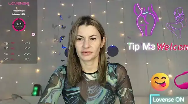 Snapshot of SuchAngel_ chatting on 02/15/25, 02:04 SuchAngel online show from 02/15/25, 02:04
