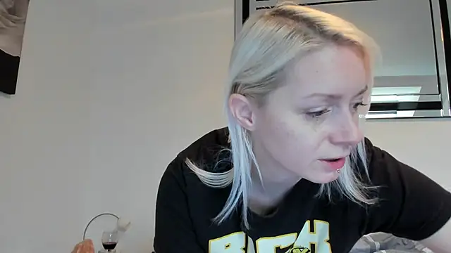 BetterThanYourEx69 online show from 11/12/25, 11:14